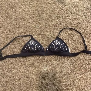 Xhilaration bikini top, Size: M, pink and blue